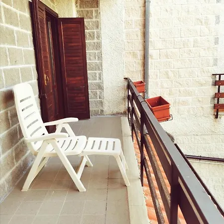 Mon * 坎波迪焦韦